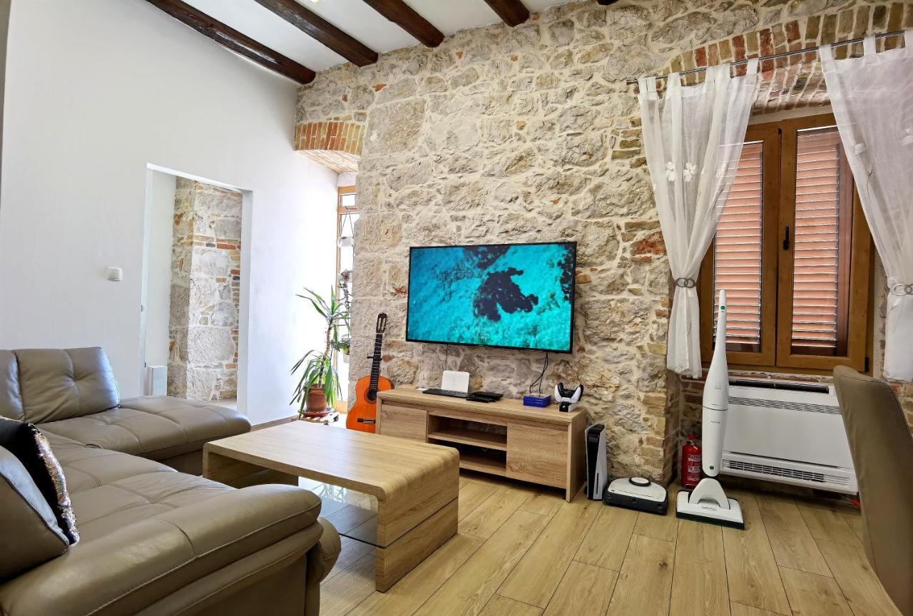 Xy Suites - Design Apartments شيبينيك المظهر الخارجي الصورة